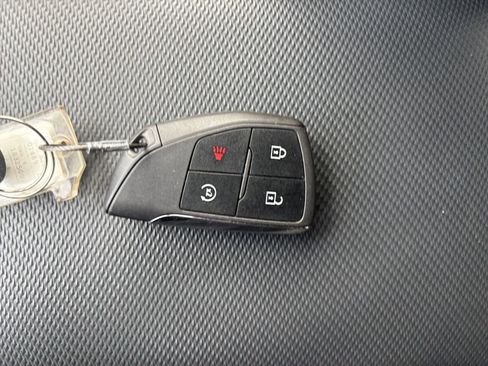 Used 2025 Chevrolet Equinox LT image 23