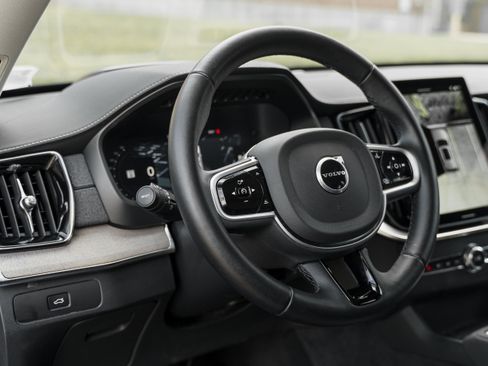 Used 2026 Volvo XC90 B6 Ultra AWD/4WD image 9