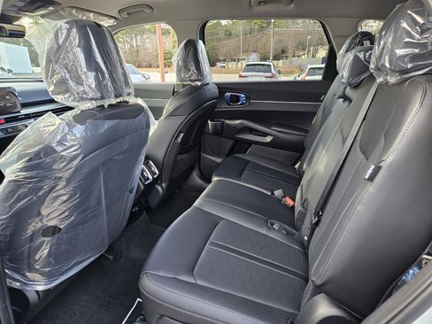 New 2026 Kia Sorento S image 10