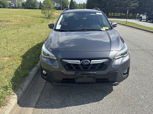 Used 2023 Subaru Crosstrek 2.5i Limited AWD/4WD image 3