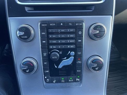 Used 2018 Volvo V60 T5 Dynamic w/ Vision Package image 20