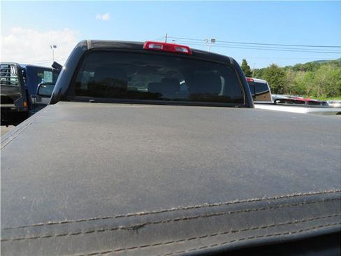 Used 2012 Toyota Tundra Limited w/ Memory Pkg AWD/4WD image 3