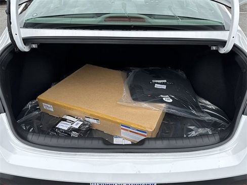 New 2026 Hyundai Elantra Blue image 18