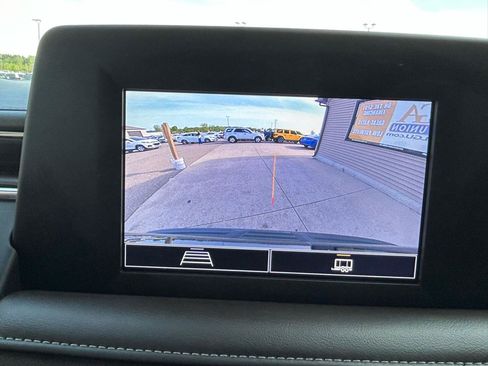 Used 2023 Chevrolet Tahoe LS AWD/4WD image 25