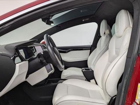 Used 2016 Tesla Model X 90D image 13