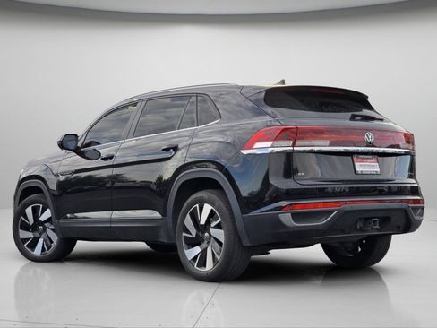 Used 2024 Volkswagen Atlas Cross Sport SE w/ Panoramic Sunroof Package AWD/4WD image 19