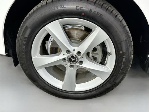 Used 2018 Mercedes-Benz GLE 350 4MATIC image 34