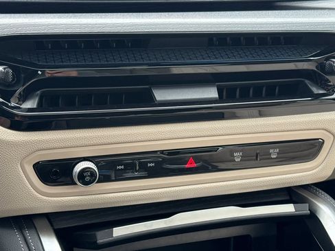 New 2025 BMW i4 eDrive40 w/ M Sport Package image 24