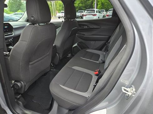 Used 2025 Chevrolet TrailBlazer LT AWD/4WD image 12