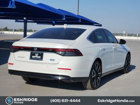 Used 2024 Honda Accord Touring image 7