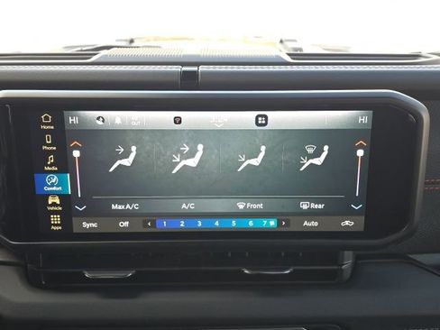 Used 2025 Jeep Gladiator Rubicon image 30