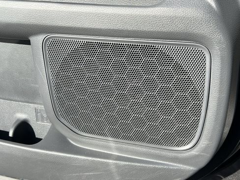 Used 2024 Toyota Sienna XLE FWD image 36
