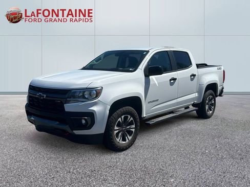 Used 2022 Chevrolet Colorado Z71 w/ Safety Package AWD/4WD image 1