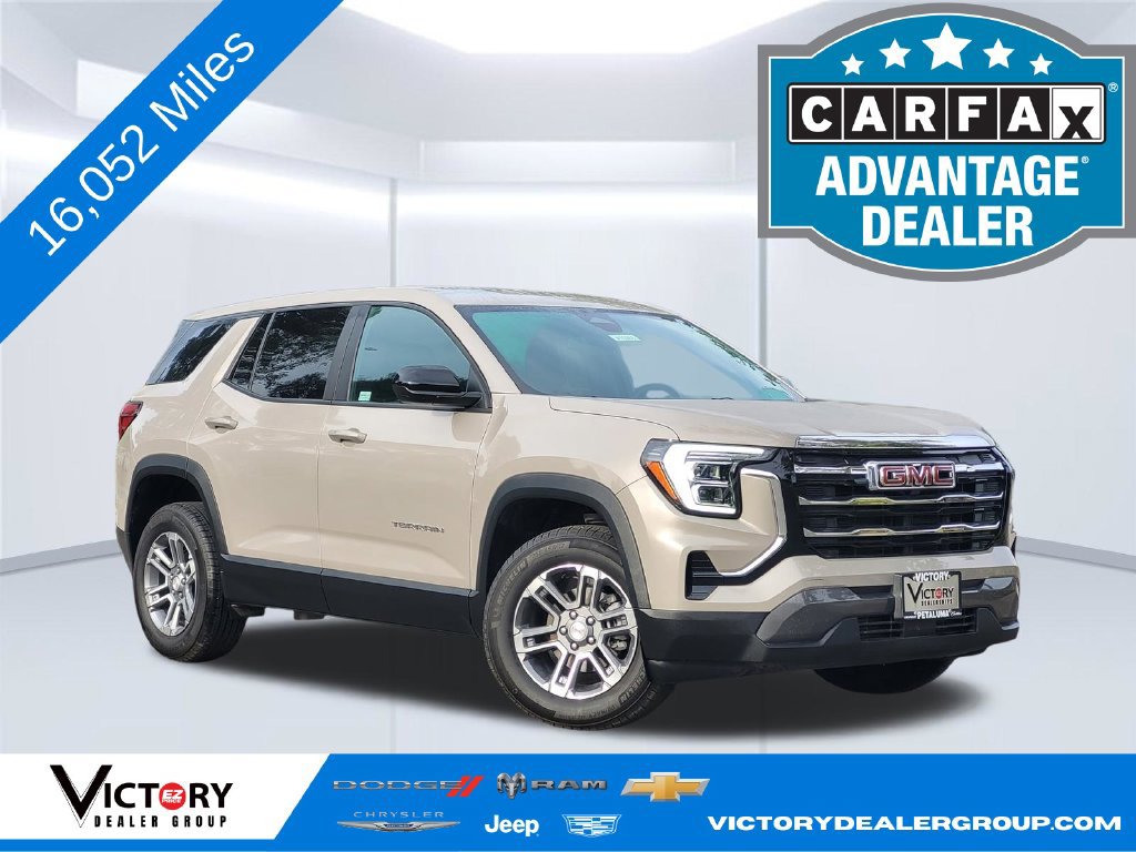 Used 2025 GMC Terrain Elevation AWD/4WD image 1