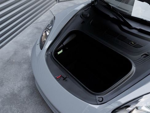 Used 2025 Porsche 718 Boxster image 41