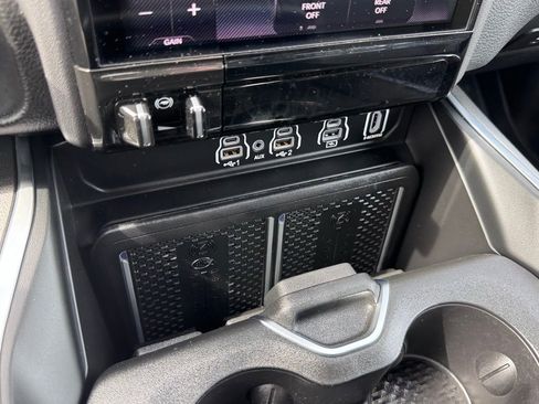 Used 2025 RAM 1500 Laramie w/ Night Edition AWD/4WD image 44