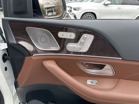 New 2026 Mercedes-Benz GLS 450 4MATIC image 42