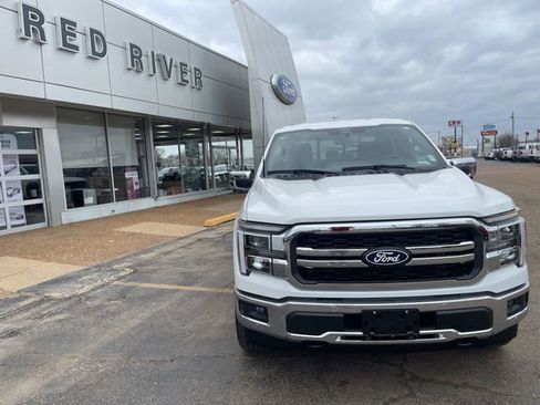 Used 2025 Ford F150 Lariat w/ Equipment Group 501A Mid image 8