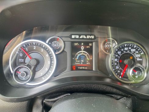 Used 2019 RAM 1500 Big Horn AWD/4WD image 13