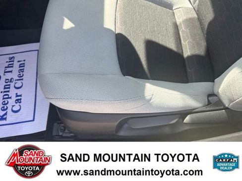 Used 2024 Toyota Corolla SE FWD image 15
