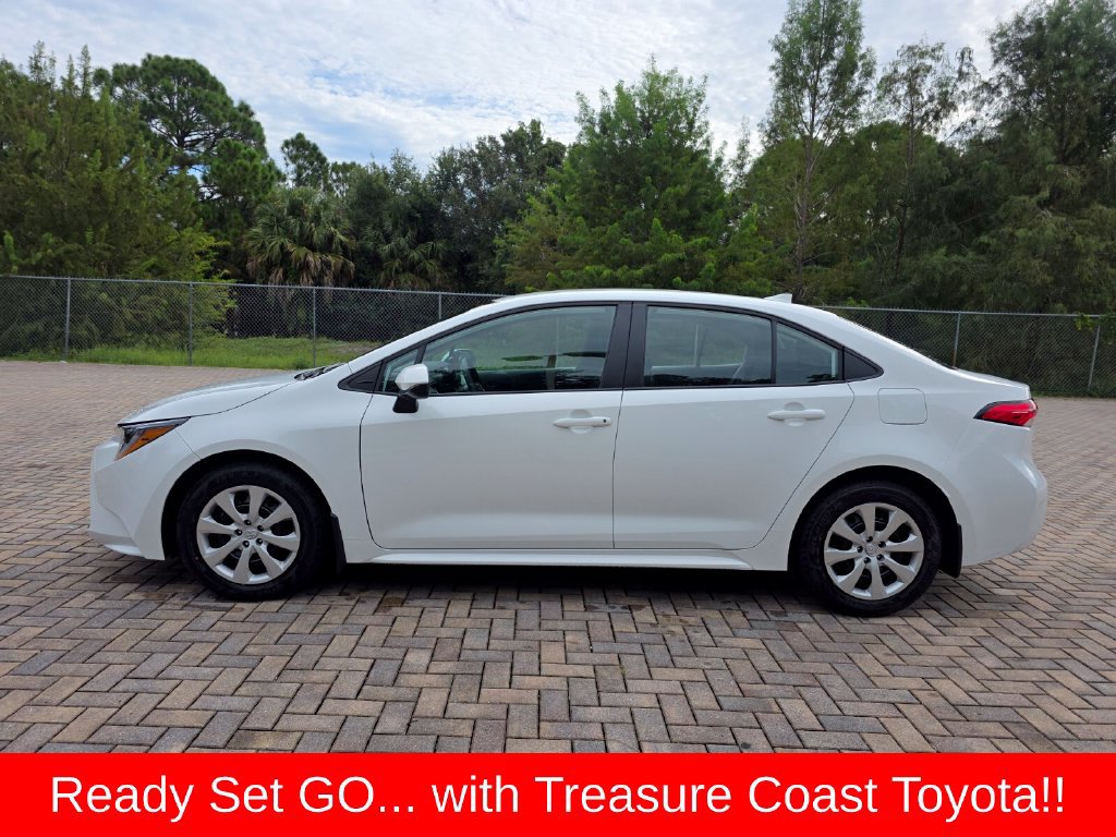 Used 2026 Toyota Corolla LE FWD image 9