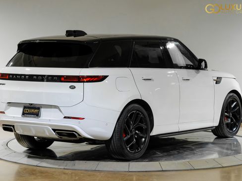 Used 2023 Land Rover Range Rover Sport SE Dynamic AWD/4WD image 10
