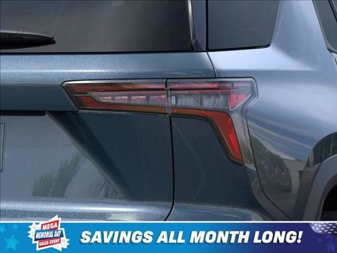 New 2026 Chevrolet Equinox LT w/ Convenience Package II FWD image 11