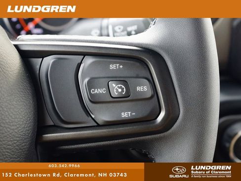 Used 2023 Jeep Gladiator Sport image 32