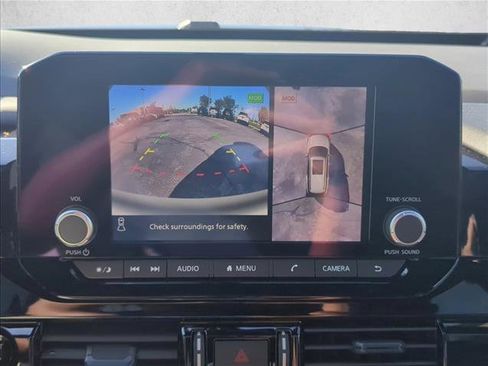 Used 2025 Nissan Pathfinder Rock Creek image 12