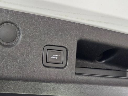 Certified 2024 Chevrolet Equinox LT AWD/4WD image 14