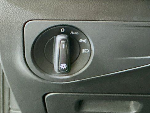 Used 2023 Volkswagen Tiguan S image 16