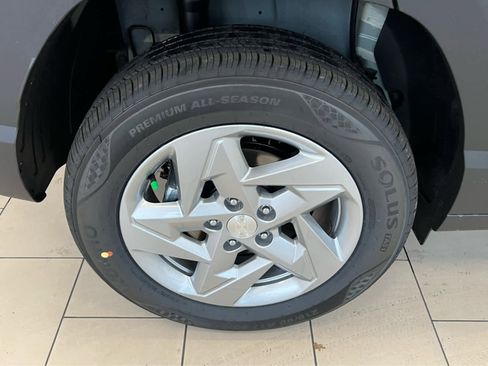 New 2026 Hyundai Kona SE image 15