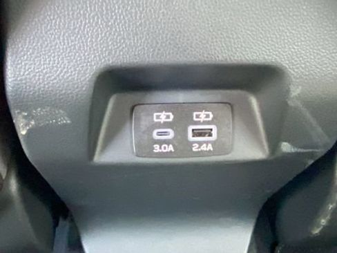 Certified 2025 Subaru Crosstrek 2.0i Premium image 16