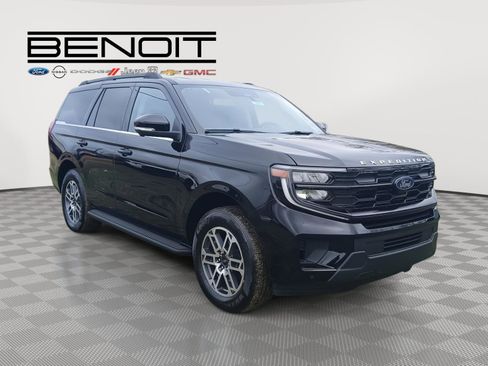 New 2026 Ford Expedition Max Active image 3