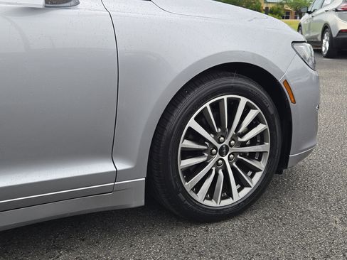 Used 2020 Lincoln MKZ w/ Convenience Package FWD image 11