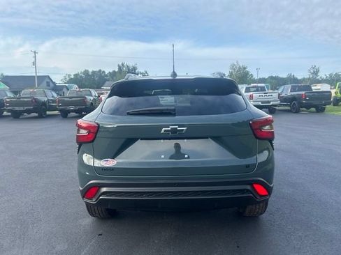 New 2026 Chevrolet Trax LT w/ Driver Confidence Package FWD image 4