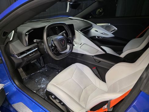 Used 2020 Chevrolet Corvette Stingray Preferred Cpe w/ 2LT Preferred Equipment Group RWD image 19