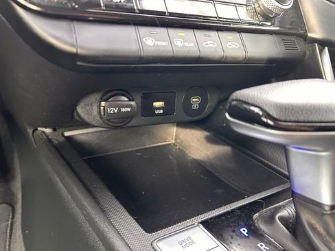 Used 2024 Hyundai Elantra SEL image 20