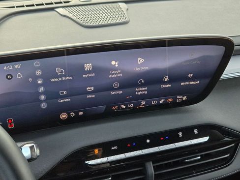 Used 2025 Buick Enclave Sport Touring image 17