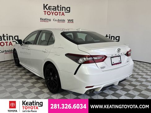 Used 2024 Toyota Camry XSE FWD image 7