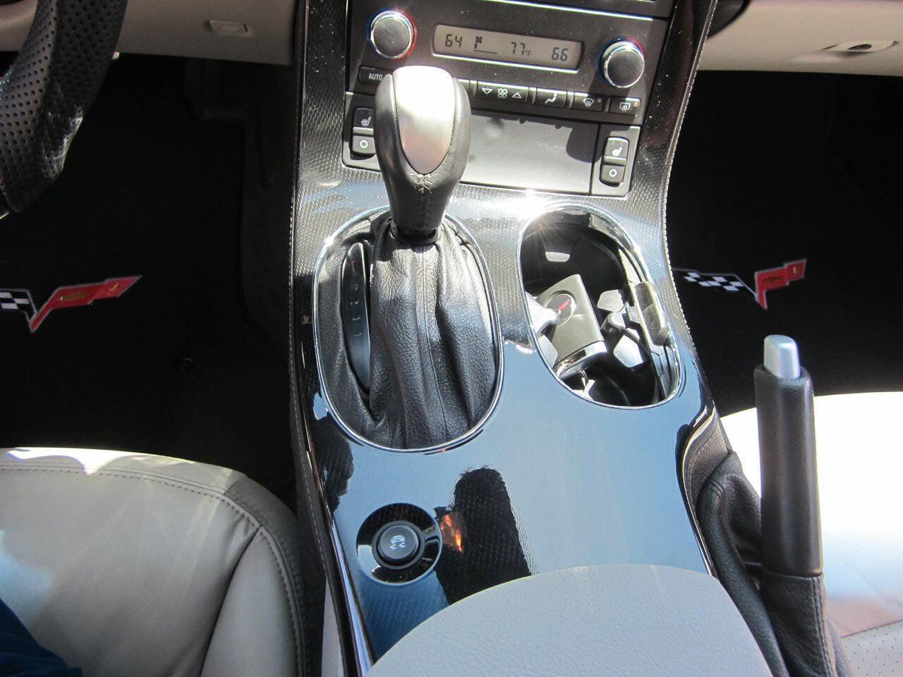 Used 2009 Chevrolet Corvette Convertible w/ Preferred Equipment Group RWD image 34