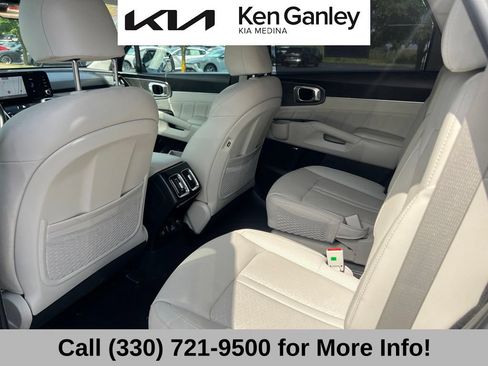 Certified 2023 Kia Sorento SX Prestige AWD/4WD image 49