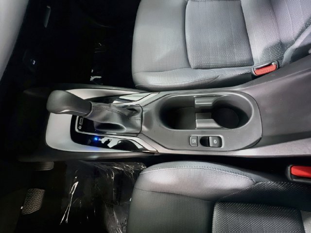 Used 2026 Toyota Corolla SE FWD image 25