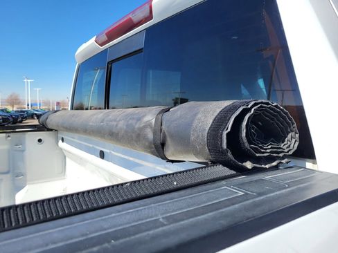 Used 2020 Chevrolet Silverado 1500 LT w/ All-Star Edition image 21