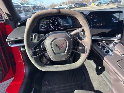 Used 2024 Chevrolet Corvette Stingray Premium Cpe w/ Z51 Performance Package RWD image 13