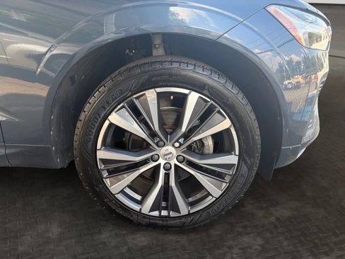 Used 2022 Volvo XC60 B5 Momentum w/ Climate Package AWD/4WD image 38