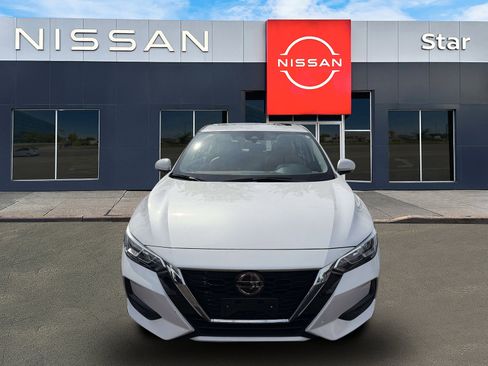 Used 2023 Nissan Sentra SV w/ SV Premium Package FWD image 2