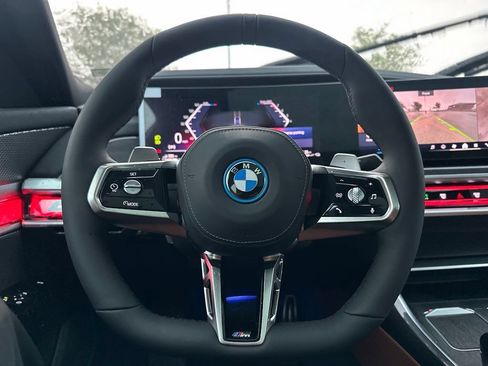 New 2026 BMW 750e xDrive w/ Executive Package AWD/4WD image 30