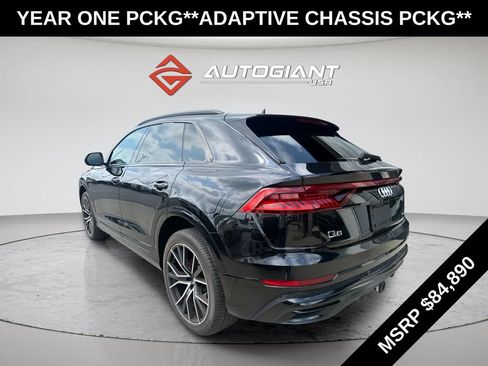 Used 2019 Audi Q8 Prestige w/ Adaptive Chassis Package AWD/4WD image 5