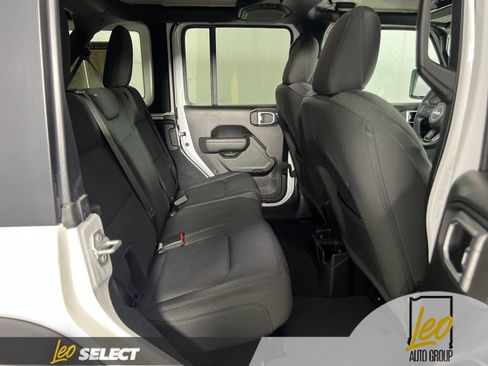 Used 2023 Jeep Wrangler Unlimited Sport AWD/4WD image 13